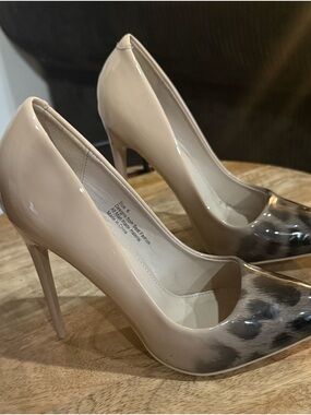 Nude ombré leopard print patent pointed toe stiletto heels women’s Size 6